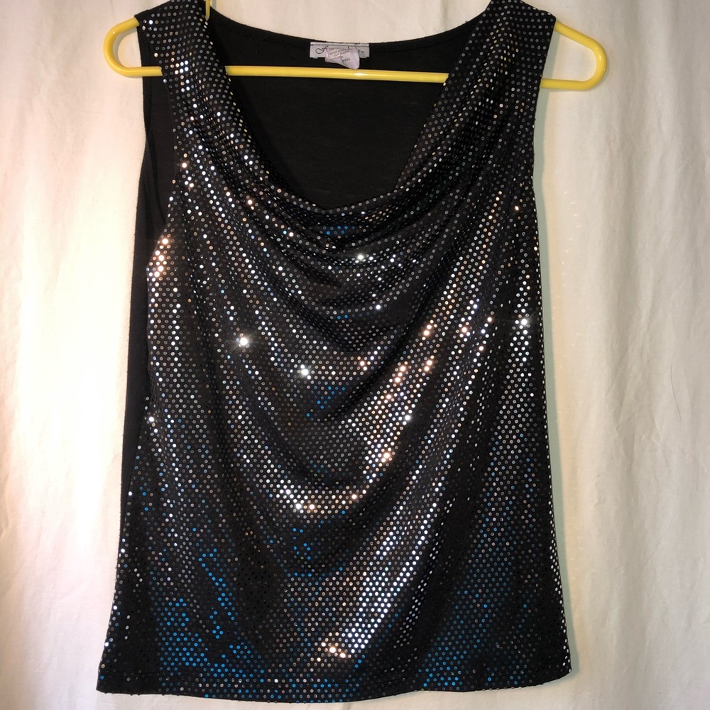 Forever Jade shirt size M.